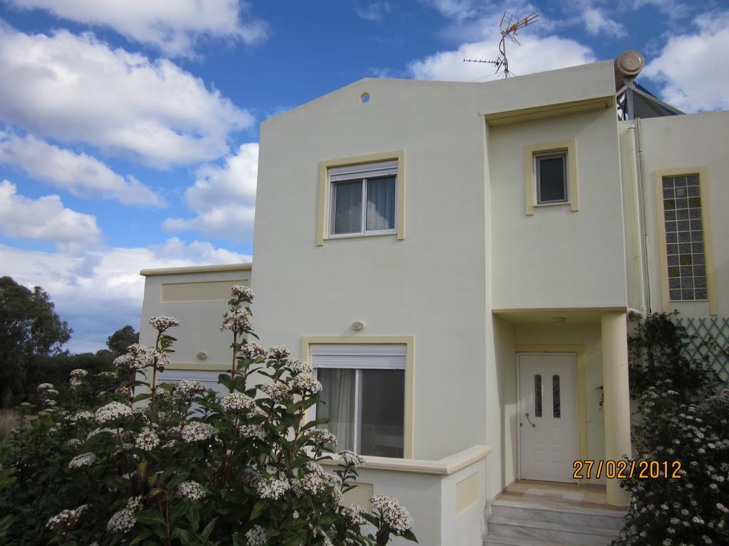 Sunshine Villa Gennadi Habitación foto